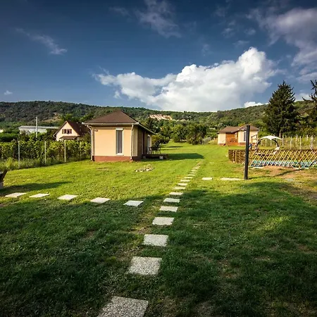 Apartment Tenkes Wellness Apartman