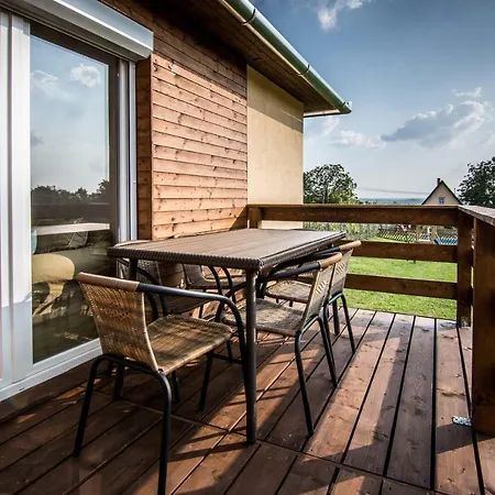 Tenkes Wellness Apartman * Siklos