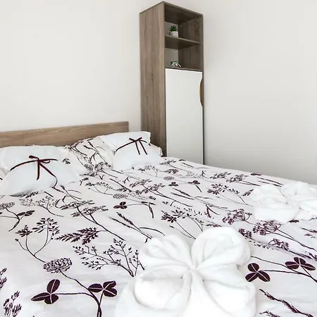 Tenkes Wellness Apartman Apartment *